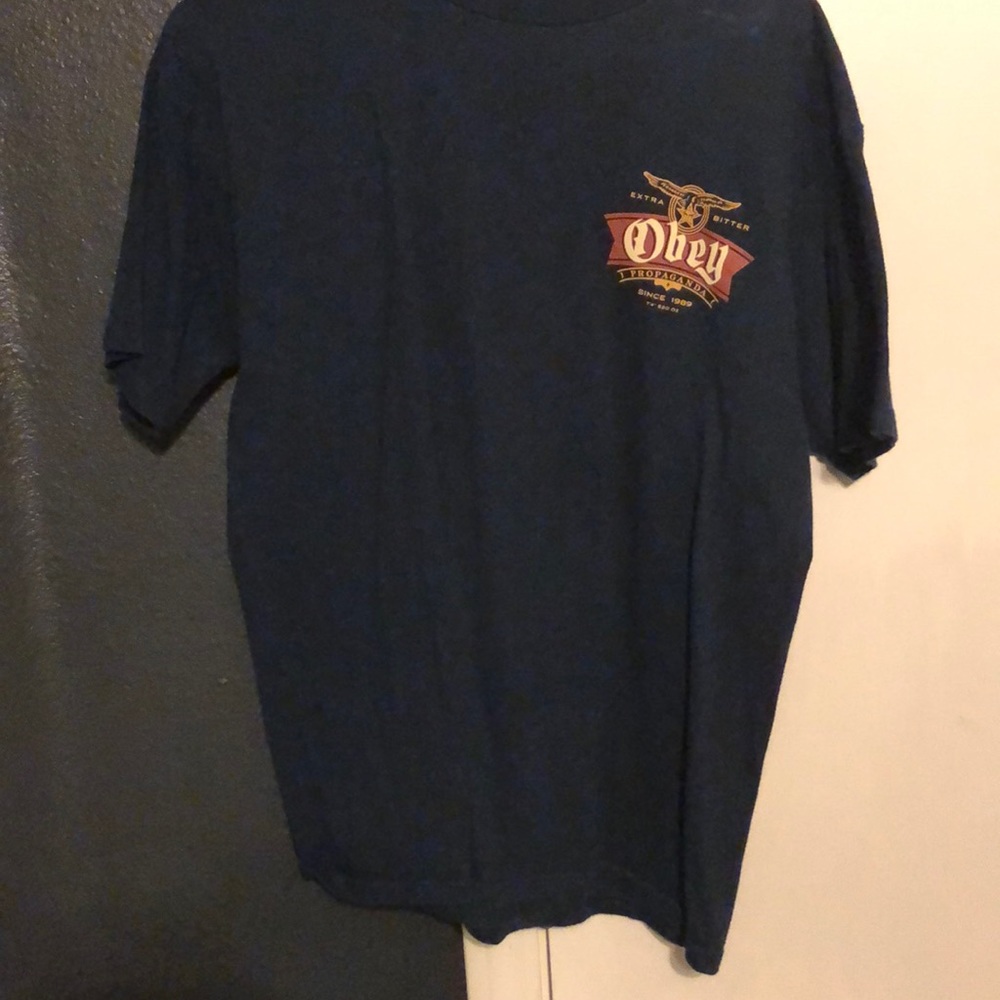 Obey t shirt